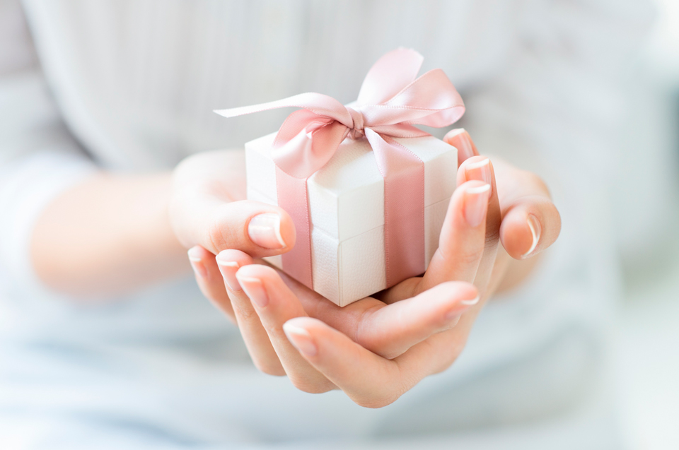 Что подарить подруге на день рождения своими руками — просто и эффективно
