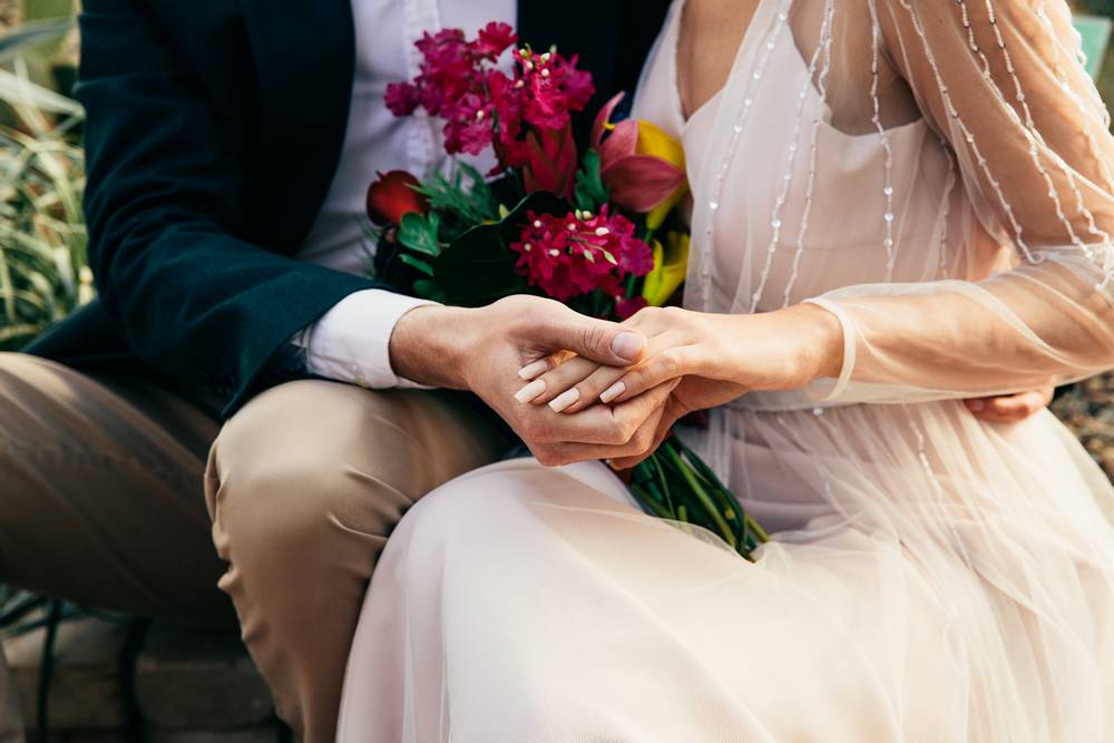 1 bride-groom-with-bridal-bouquet-flowers.jpg