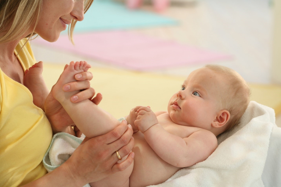Нужен ли массаж здоровому ребенку: на пользу или вредно?